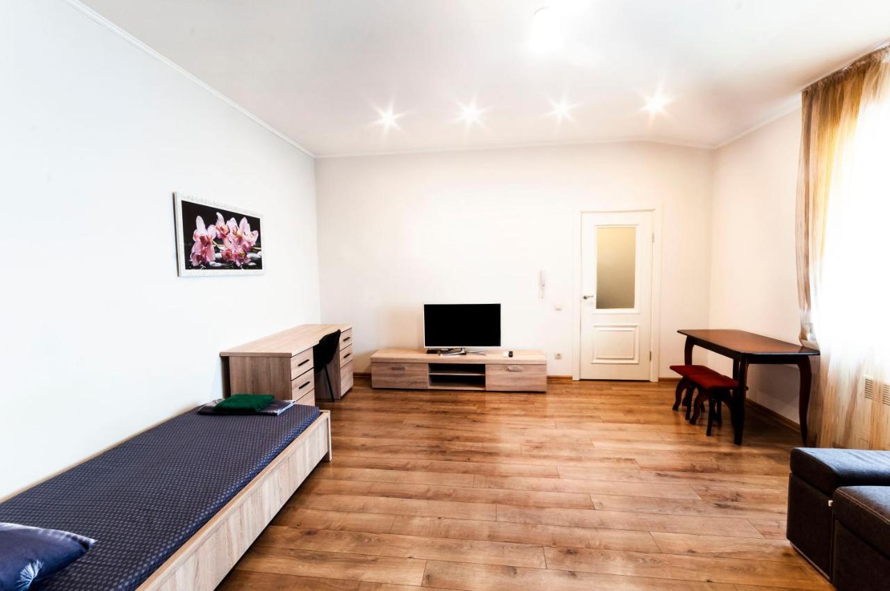 Wonderful Flat On City Center ウージュホロド エクステリア 写真